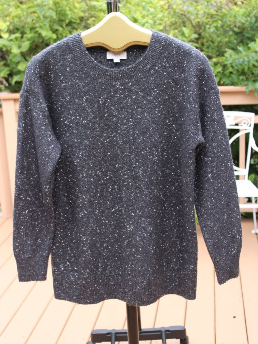 Loft Women Sweater SZ M Pullover Gray Metallic Silver Casual Winter Crew Neck